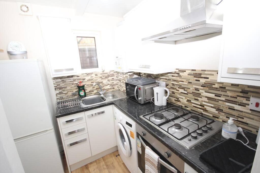 Willesden Lodge Londyn Zewnętrze zdjęcie
